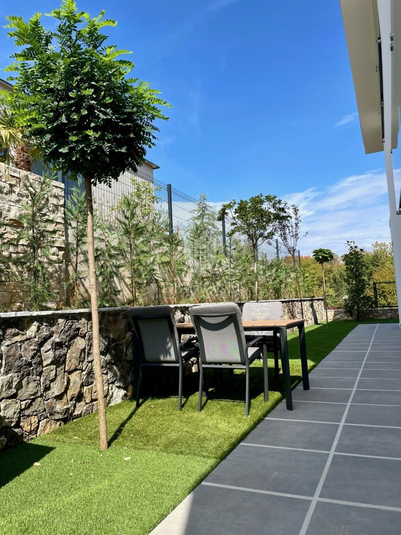 Isola di Krk, nuova villa di lusso con piscina, vista mare 