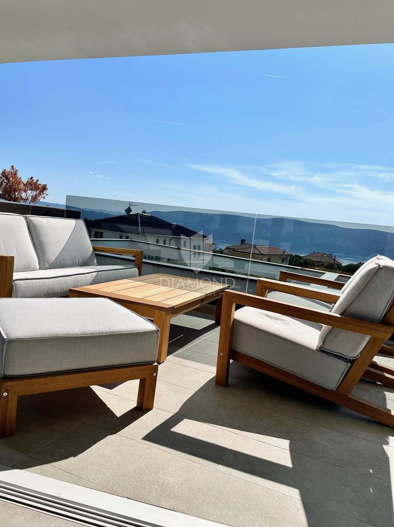 Isola di Krk, nuova villa di lusso con piscina, vista mare 