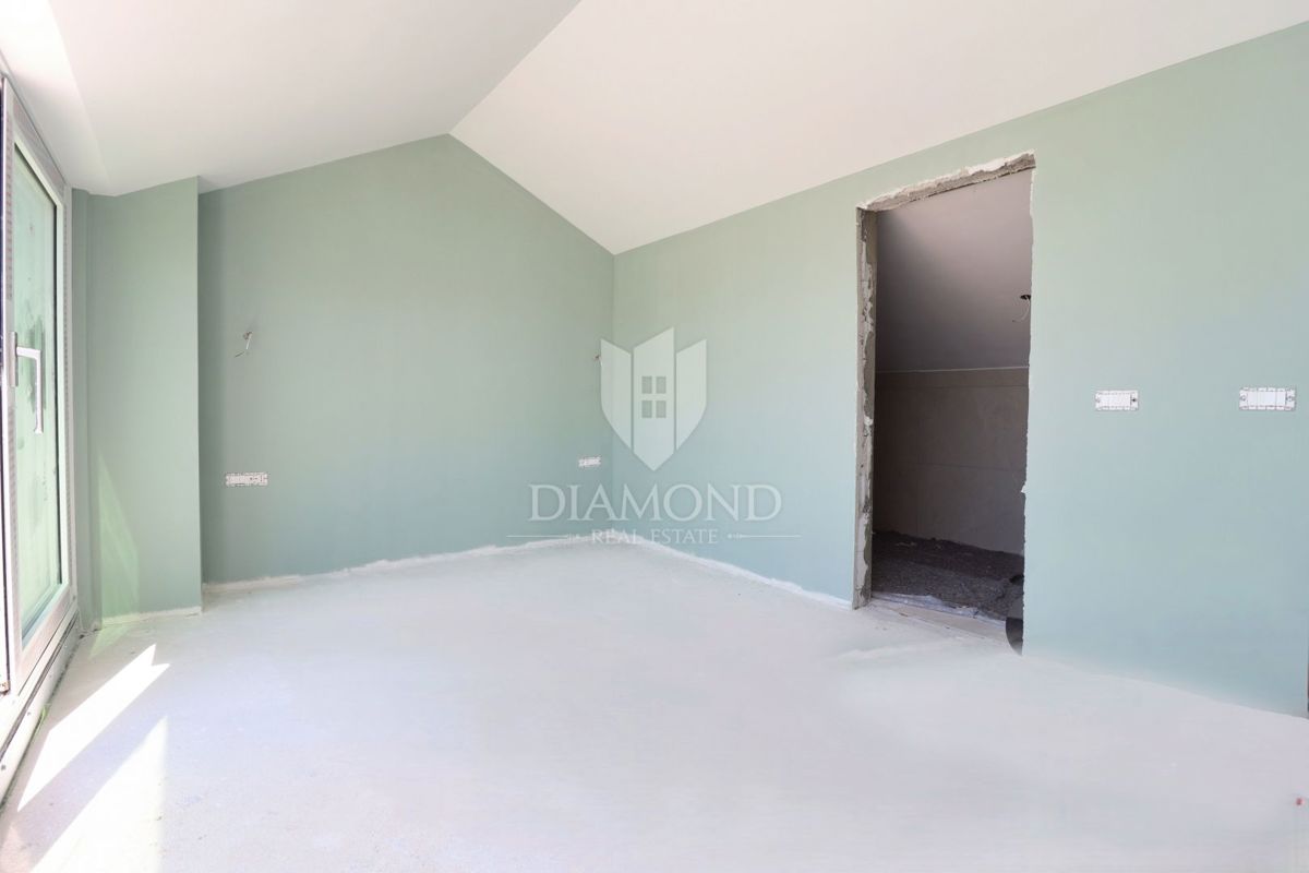 Parenzo, villa moderna in una posizione esclusiva