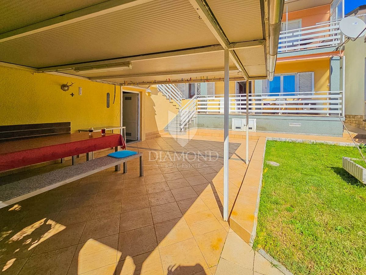 Umago, dintorni! Casa con 5 camere da letto!