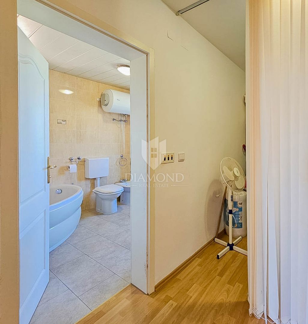 Umago, dintorni! Casa con 5 camere da letto!