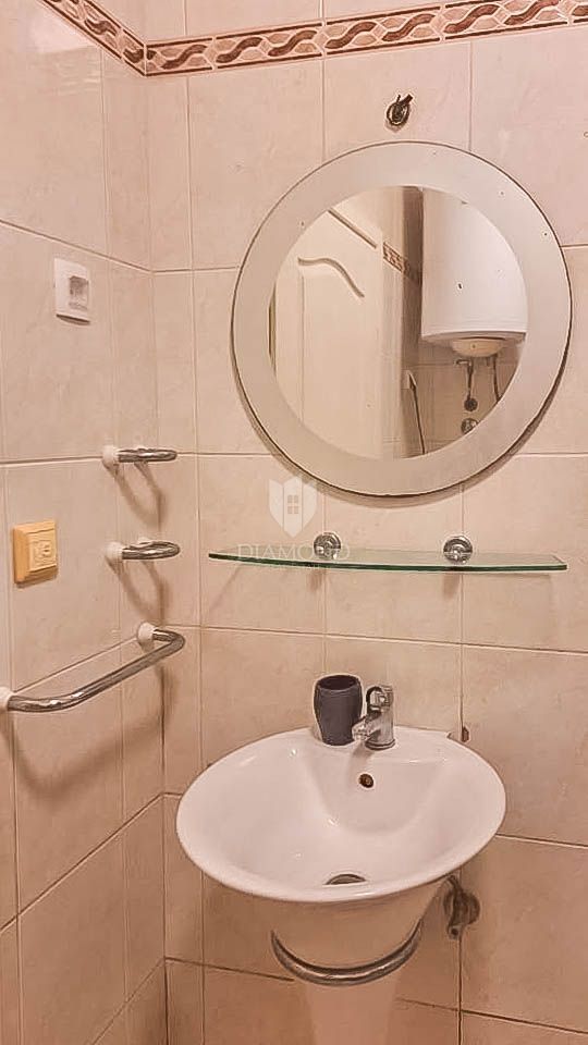 Rovigno, appartamento al piano terra in una strada tranquilla