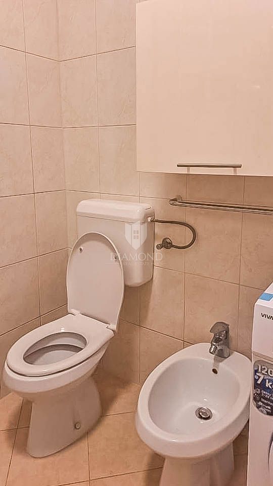 Rovigno, appartamento al piano terra in una strada tranquilla