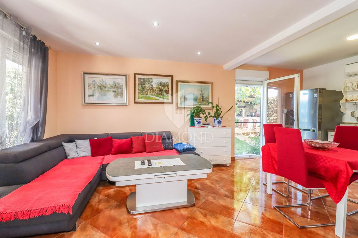 Rovigno, dintorni, bellissima casa con piscina!