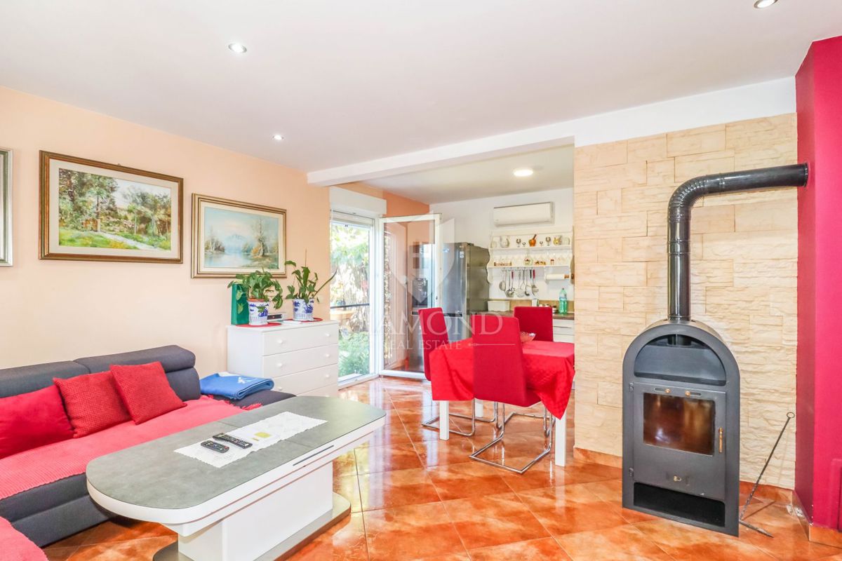 Rovigno, dintorni, bellissima casa con piscina!