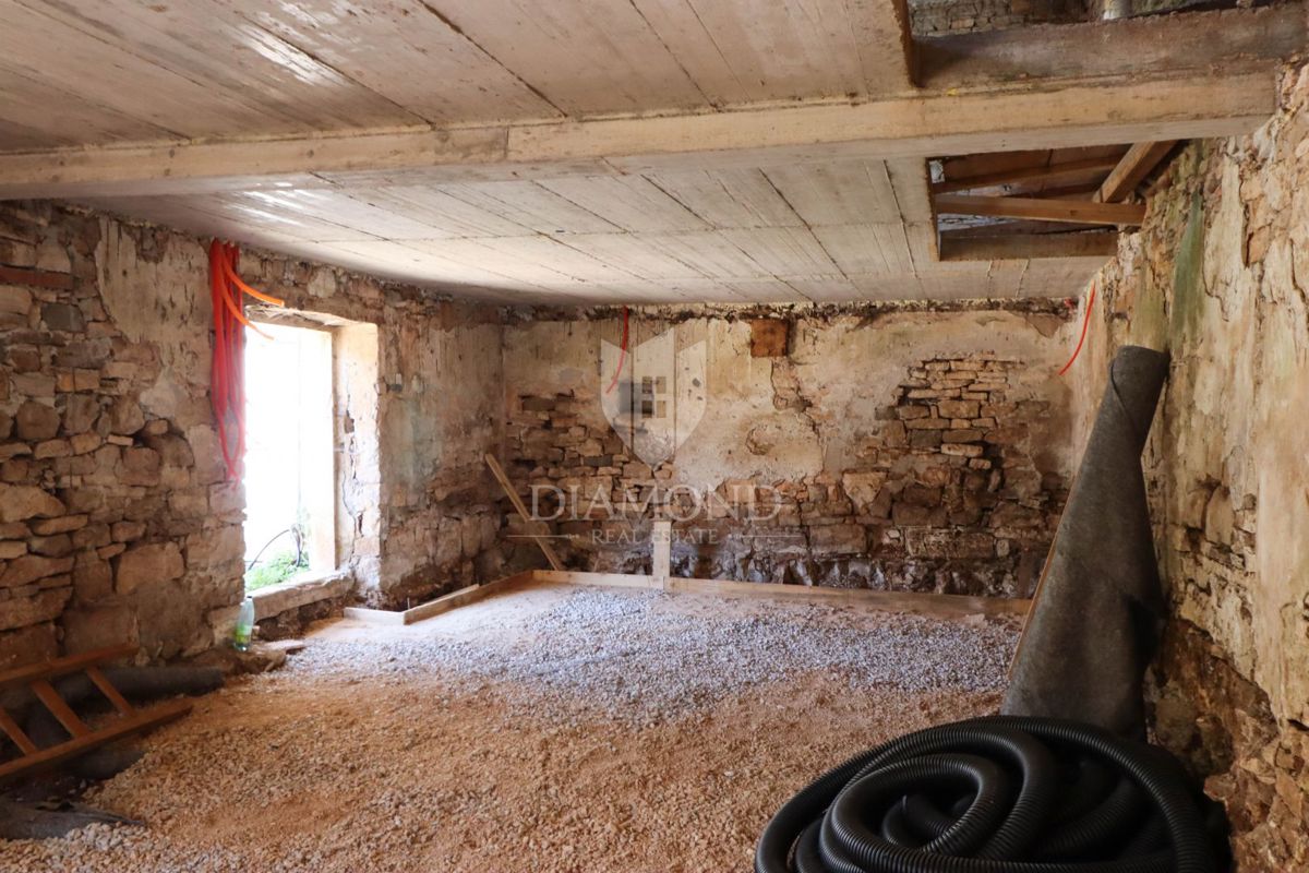 Buie, dintorni! Casa ristrutturata con 3 camere da letto!