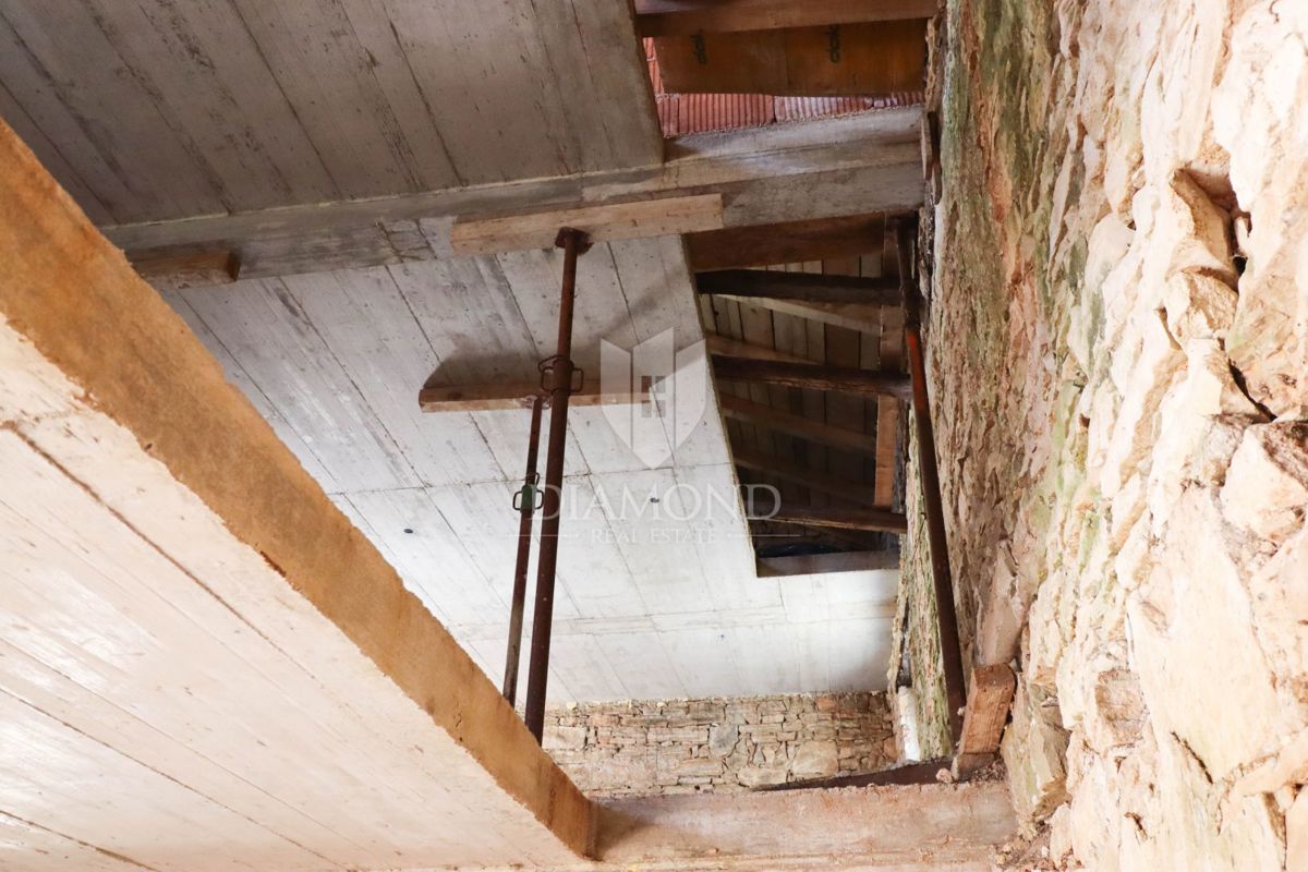 Buie, dintorni! Casa ristrutturata con 3 camere da letto!