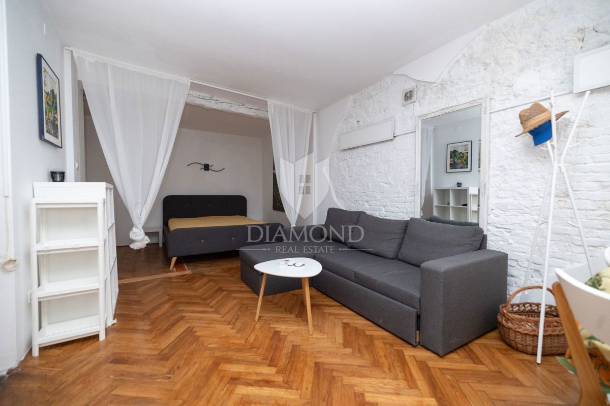 Rovigno, centrostorico, monolocale di qualità al piano terra 