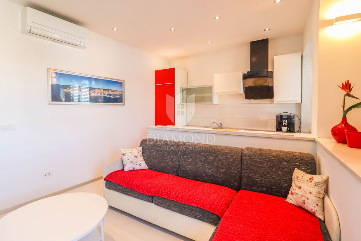 Rovigno! Appartamento e PP Prima fila al mare!