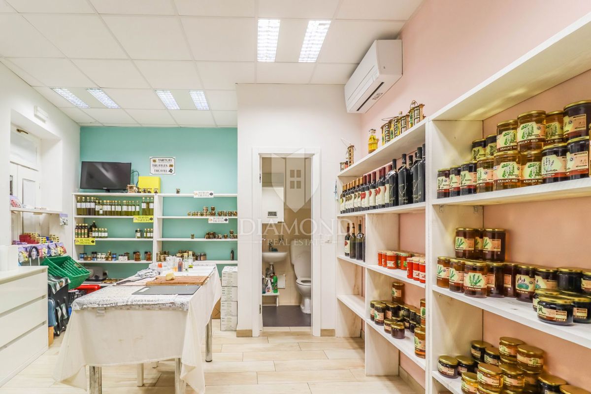 Rovigno! Appartamento e PP Prima fila al mare!