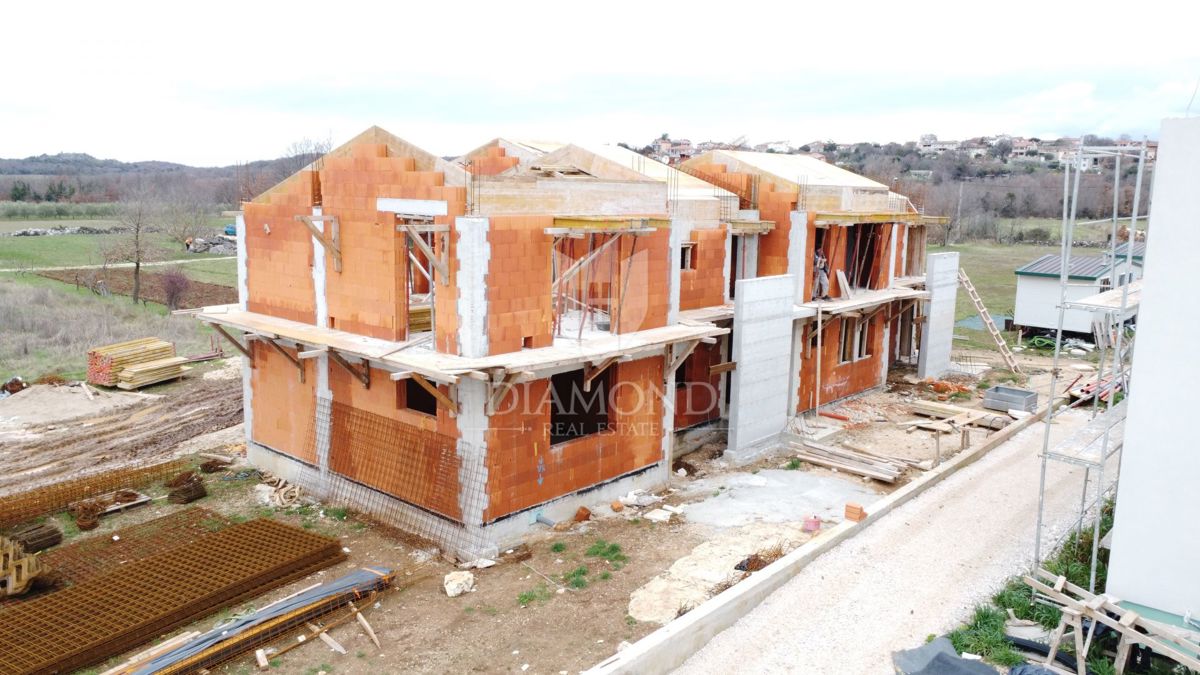 Parenzo, appartamento moderno in un nuovo edificio di qualità