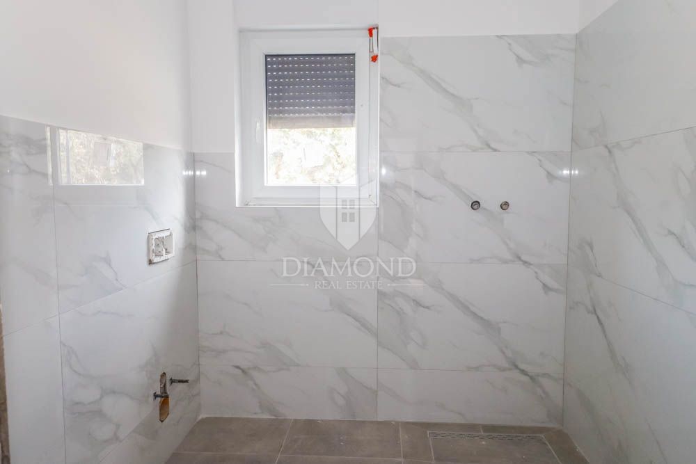 Fasana, dintorni, casa bifamiliare con vista mare