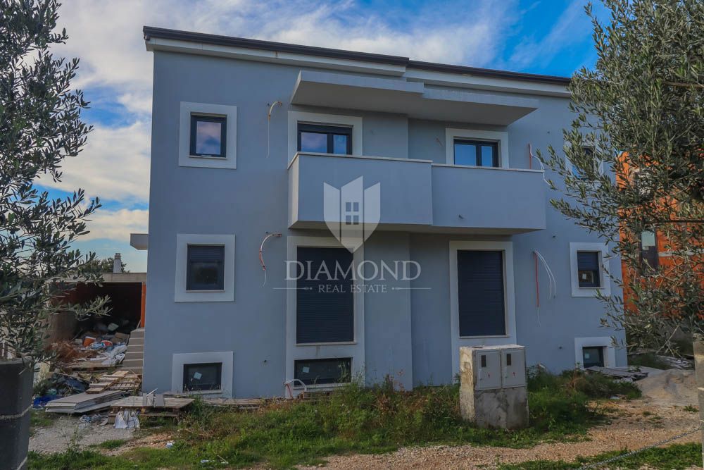 Fasana, dintorni, casa bifamiliare con vista mare