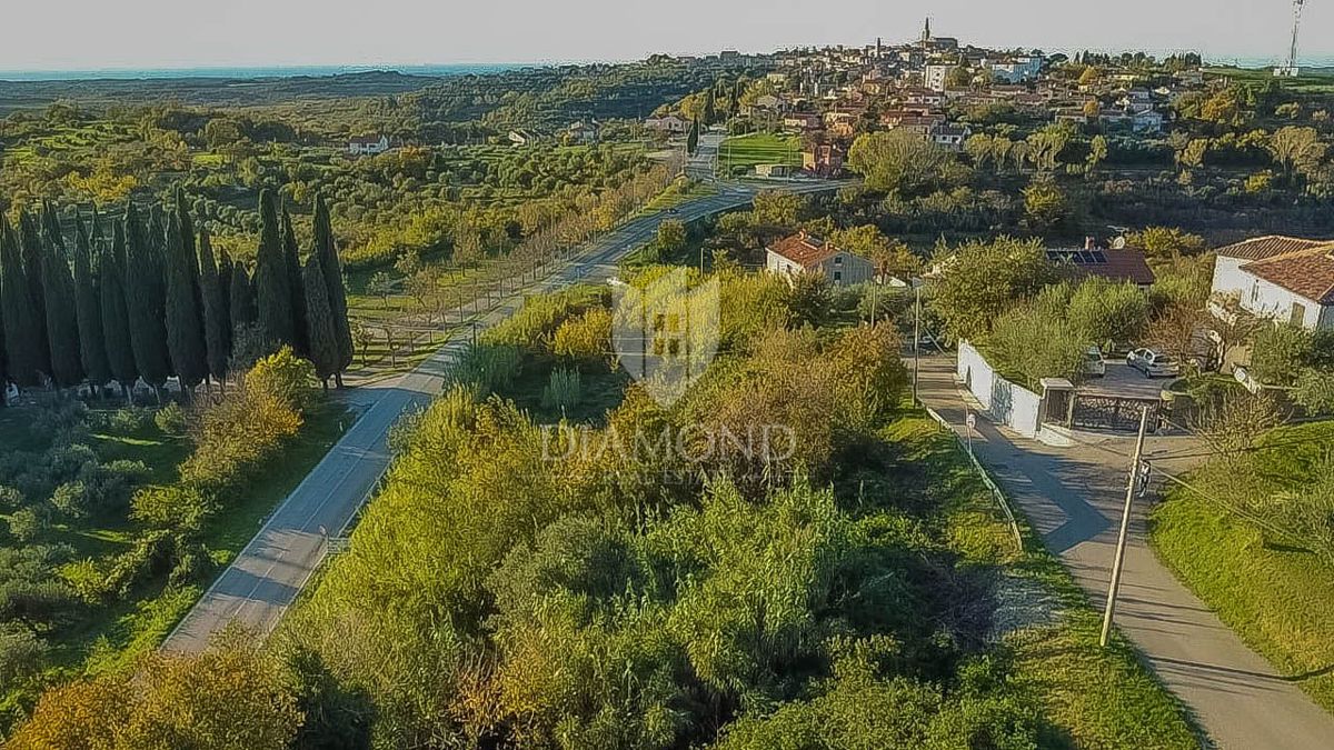 Buie, splendido terreno di 903 m2 con vista mare! 