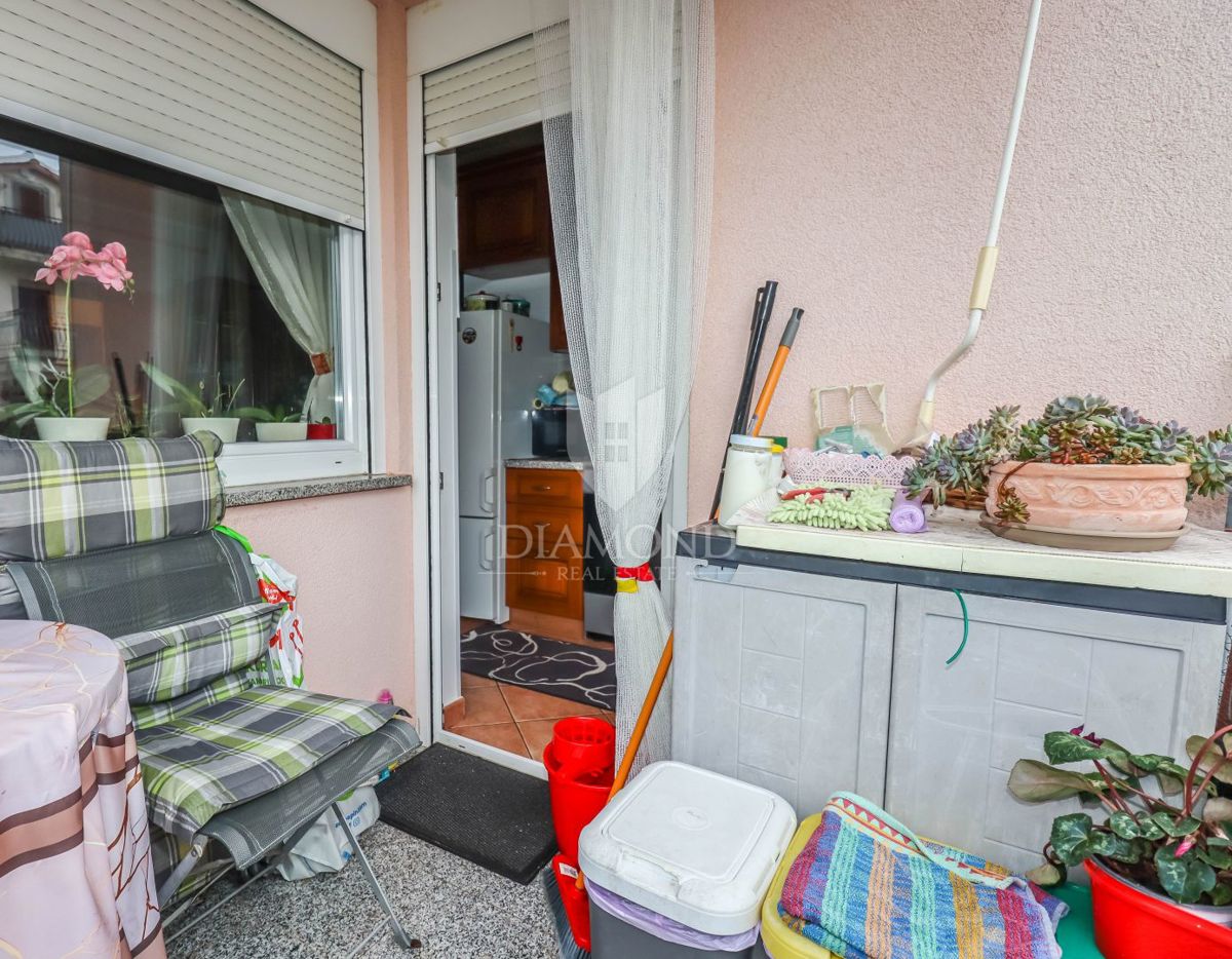 OCCASIONE! Appartamento a Rovigno con balcone e una camera da letto