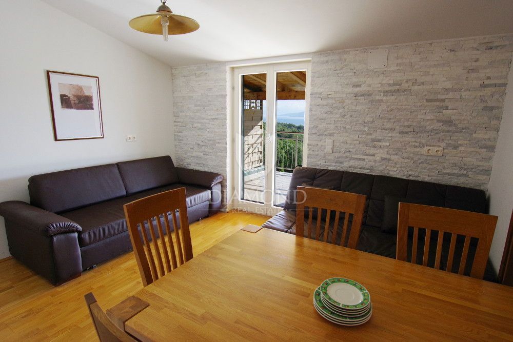 Rabac, Labin – Casa con appartamenti con vista mare