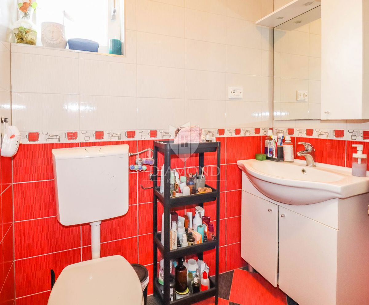 OCCASIONE! ROVIGNO! 3 APPARTAMENTI, GIARDINO, PARCHEGGIO!!!