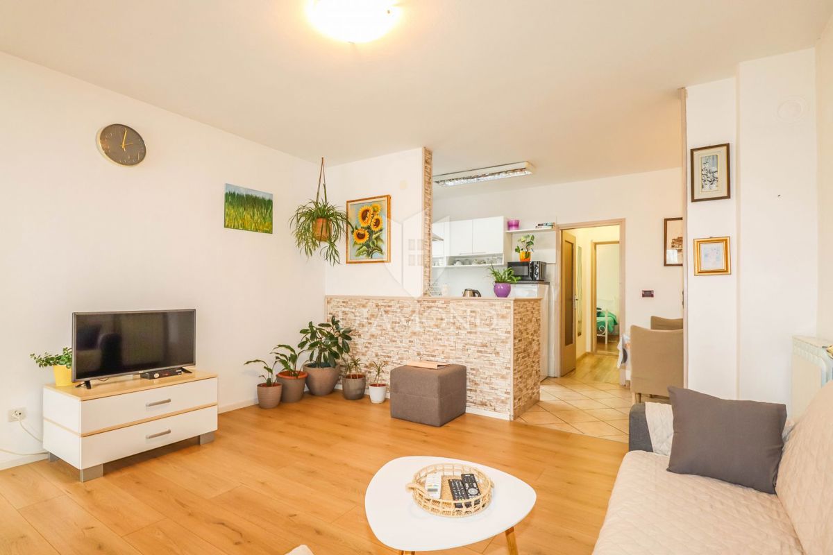 OCCASIONE! ROVIGNO! 3 APPARTAMENTI, GIARDINO, PARCHEGGIO!!!