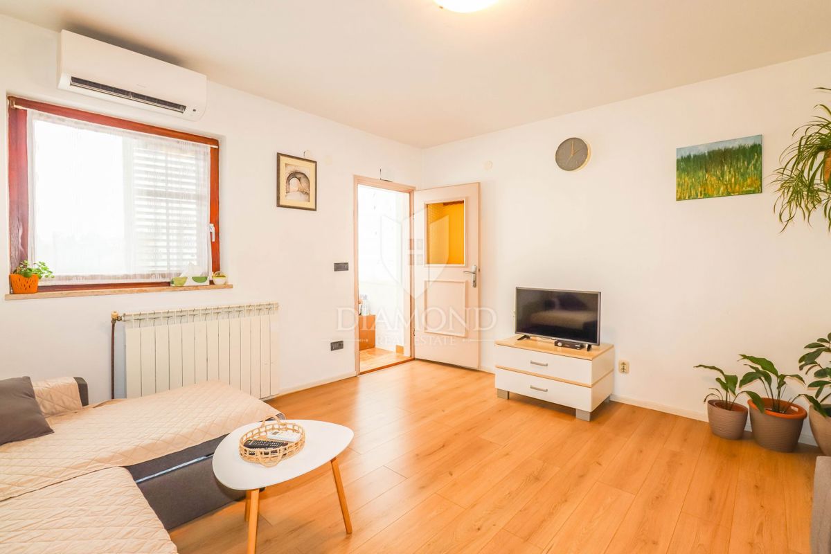 OCCASIONE! ROVIGNO! 3 APPARTAMENTI, GIARDINO, PARCHEGGIO!!!