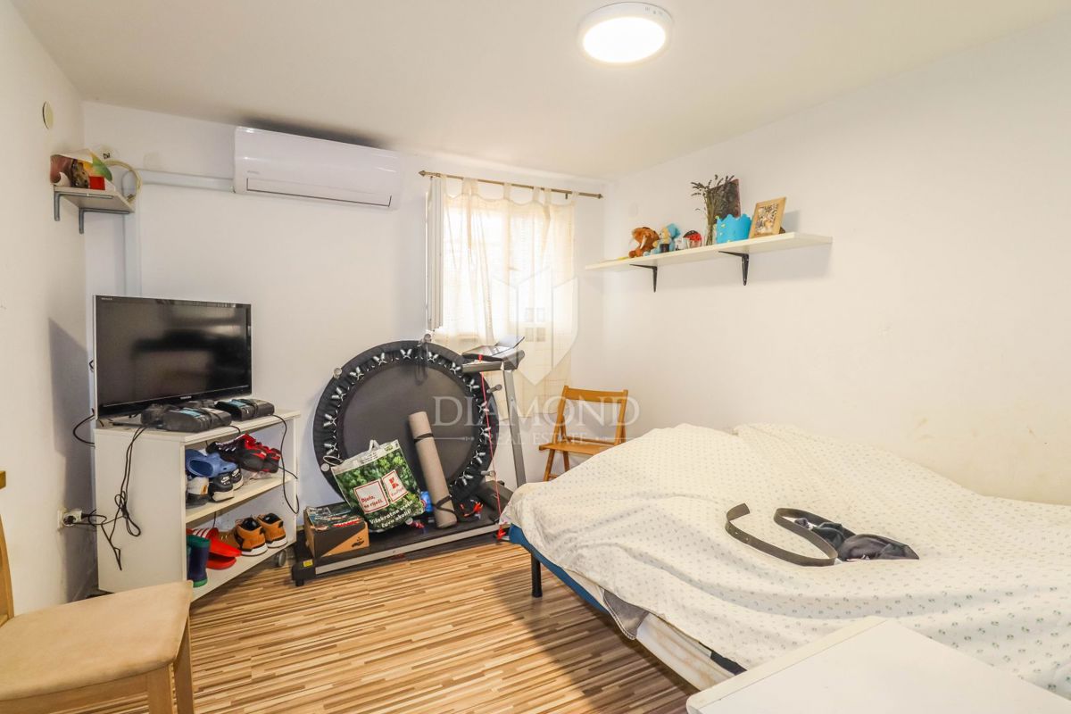 OCCASIONE! ROVIGNO! 3 APPARTAMENTI, GIARDINO, PARCHEGGIO!!!