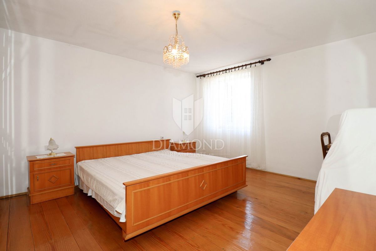 Žminj, casa di campagna per una famiglia numerosa in una posizione tranquilla