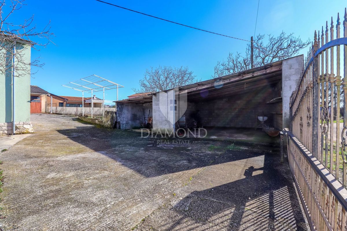 Žminj, casa di campagna per una famiglia numerosa in una posizione tranquilla