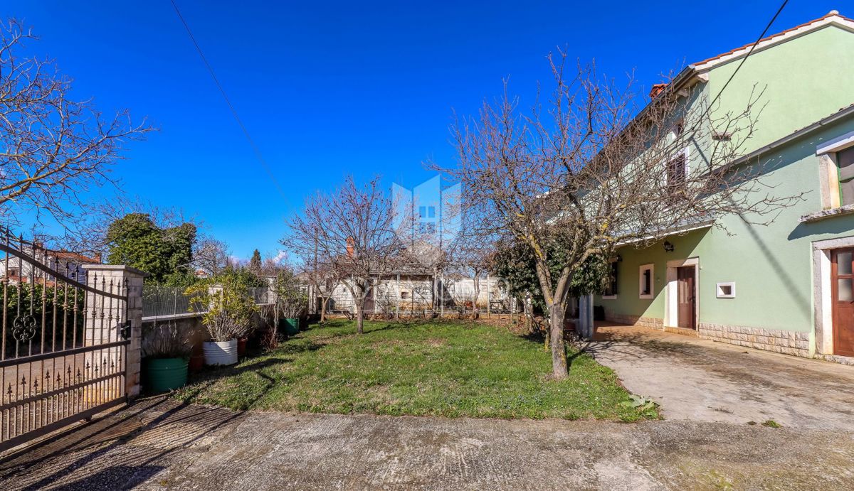 Žminj, casa di campagna per una famiglia numerosa in una posizione tranquilla