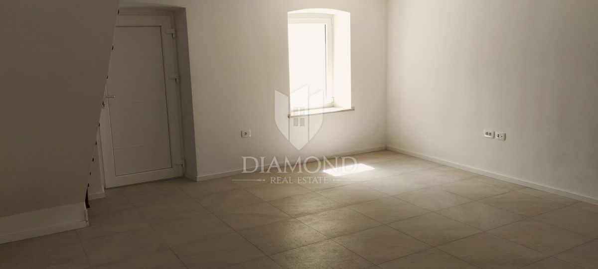 Casa a tre piani con una splendida vista sul mare - Visignano (Poreč)