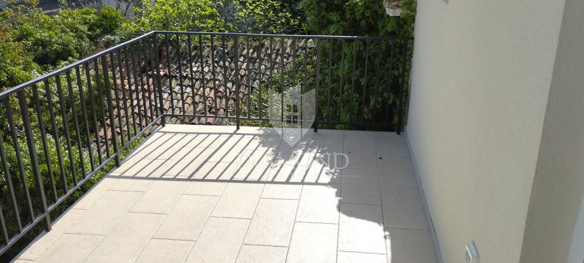 Casa a tre piani con una splendida vista sul mare - Visignano (Poreč)