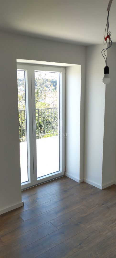 Casa a tre piani con una splendida vista sul mare - Visignano (Poreč)