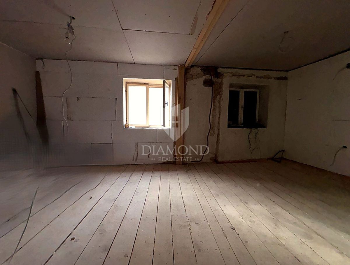 Ampia casa tradizionale con grande giardino – opportunità eccezionale per ristrutturazione o nuovo progetto