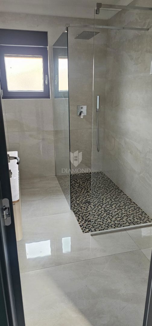 Appartamento Malinska, Malinska-Dubašnica, DA, 70m2