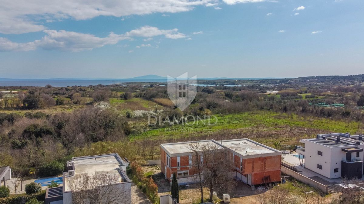 Ližnjan, casa con piscina e vista mare