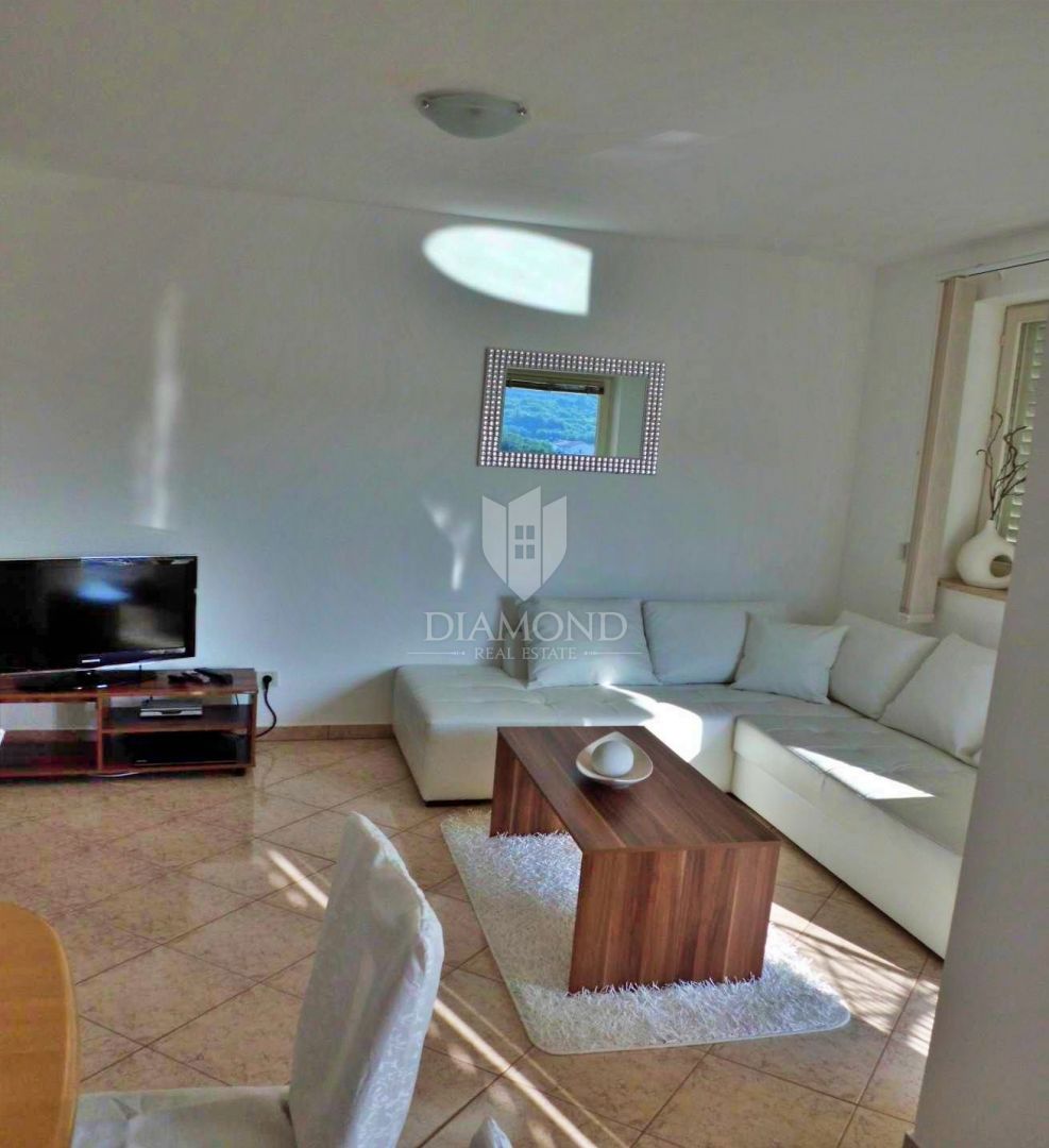 Rabac, spazioso appartamento con vista mare.