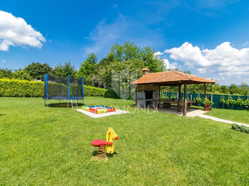 Montona, dintorni, casa vacanze con piscina e ampio giardino