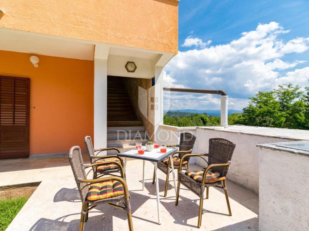 Montona, dintorni, casa vacanze con piscina e ampio giardino