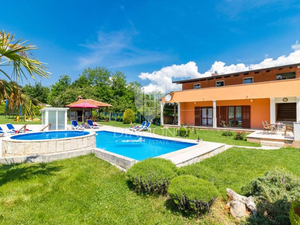 Montona, dintorni, casa vacanze con piscina e ampio giardino