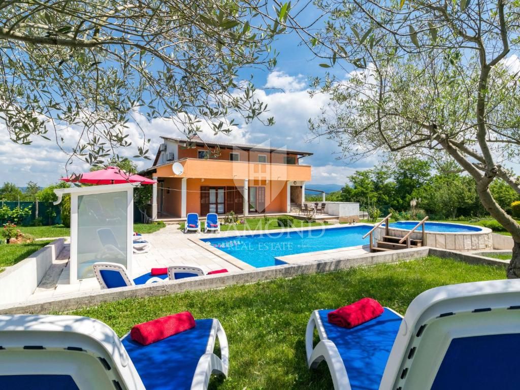 Montona, dintorni, casa vacanze con piscina e ampio giardino