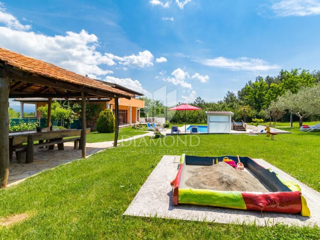 Montona, dintorni, casa vacanze con piscina e ampio giardino