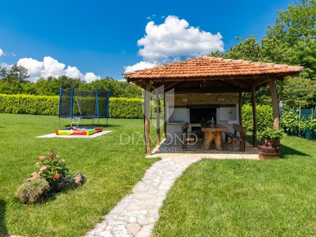 Montona, dintorni, casa vacanze con piscina e ampio giardino