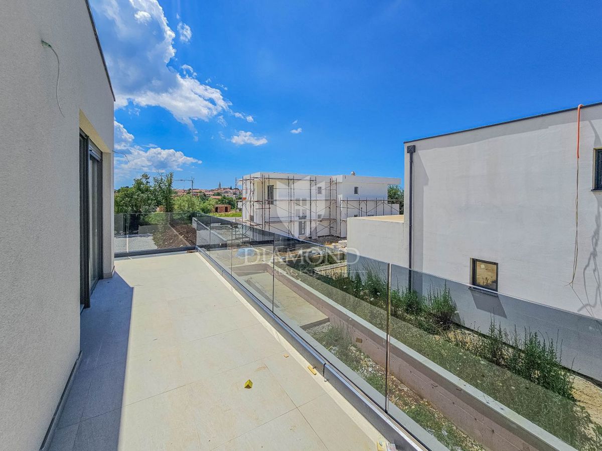 Parenzo, Tar, casa di lusso con piscina riscaldata!