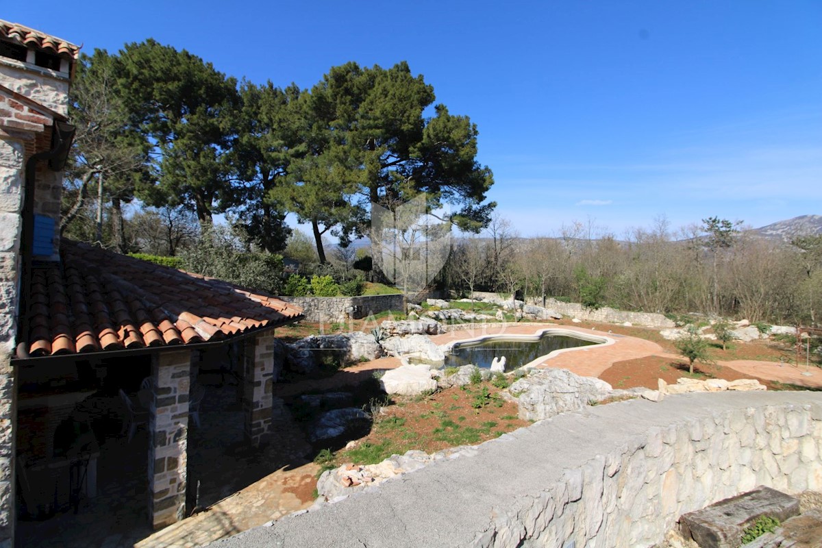 Albona, dintorni, bella casa vacanze autoctona.