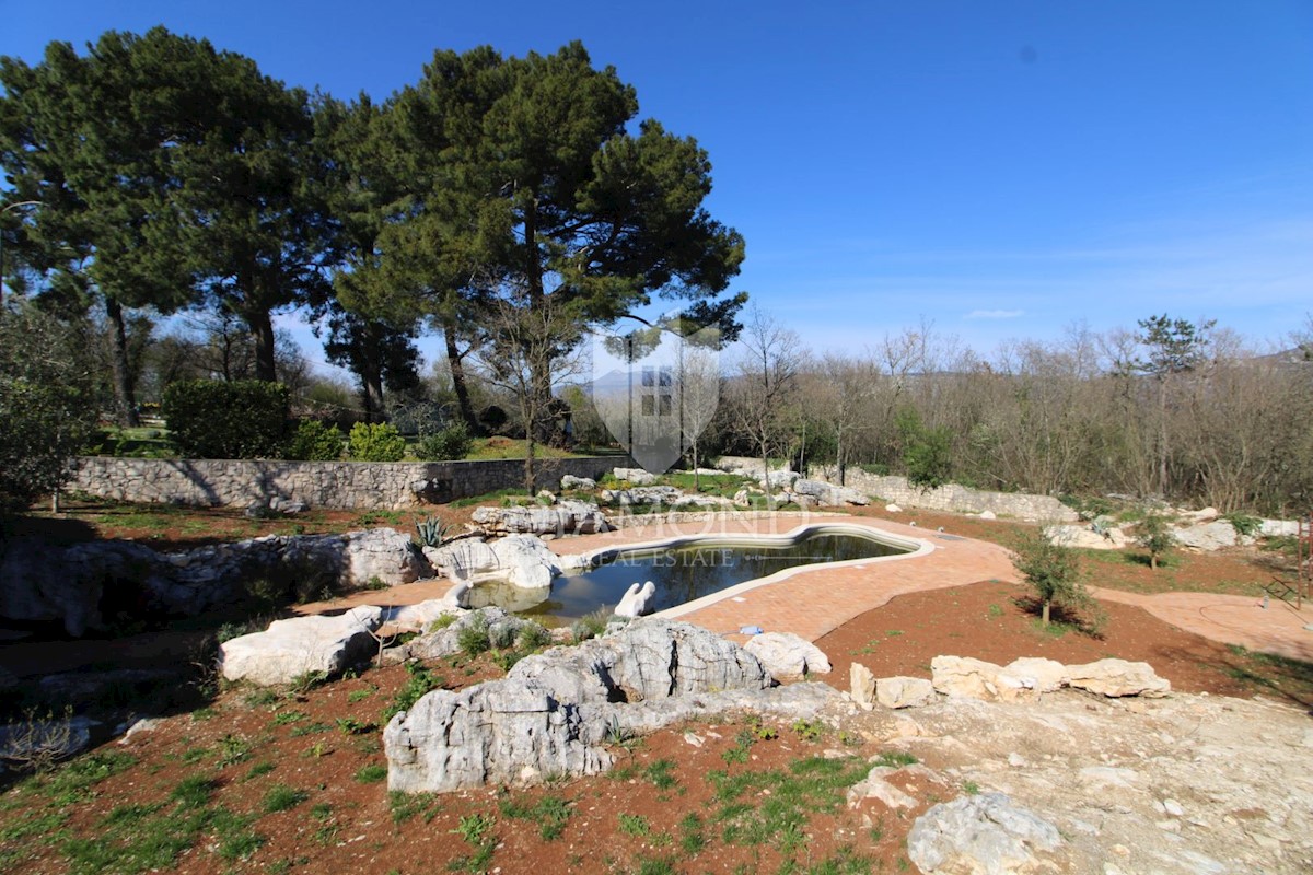 Albona, dintorni, bella casa vacanze autoctona.