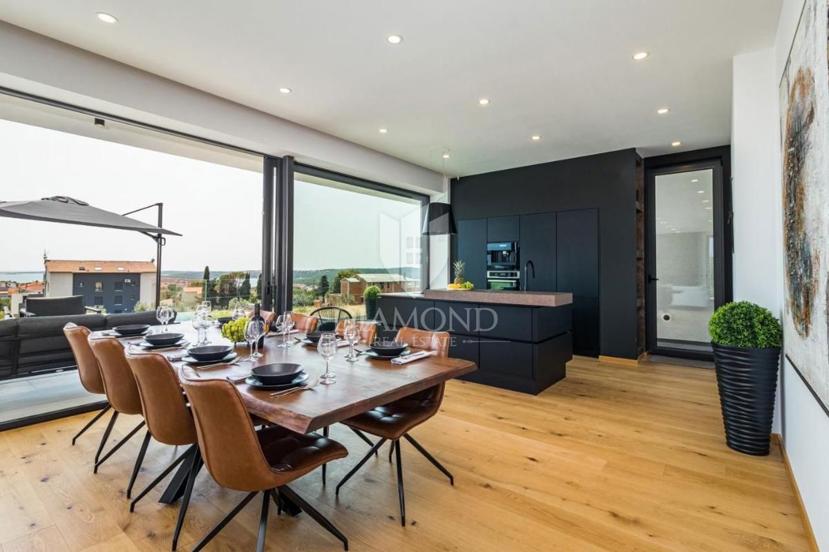 Medulin, casa di lusso con splendida vista sul mare