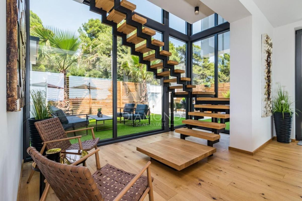Medulin, casa di lusso con splendida vista sul mare