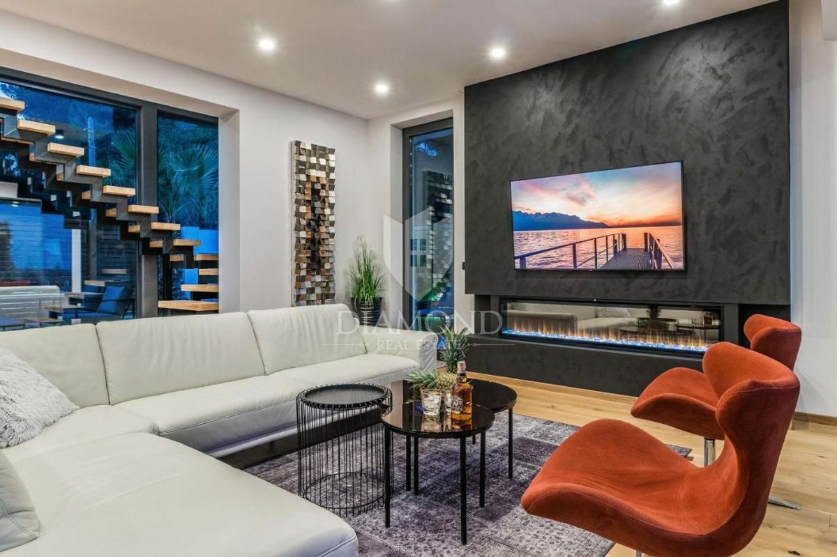 Medulin, casa di lusso con splendida vista sul mare