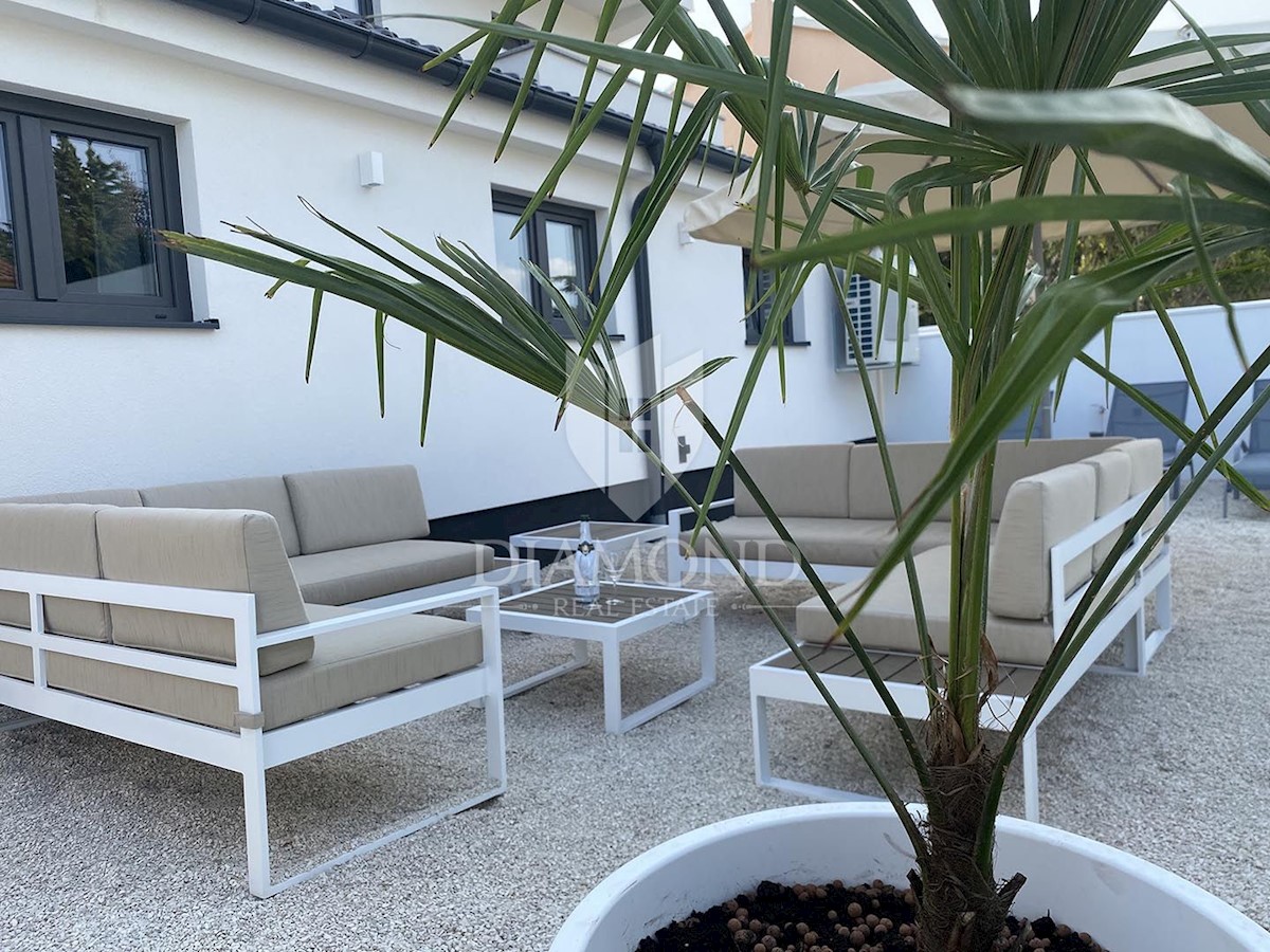 Premantura, Bellissimo appartamento con cortile