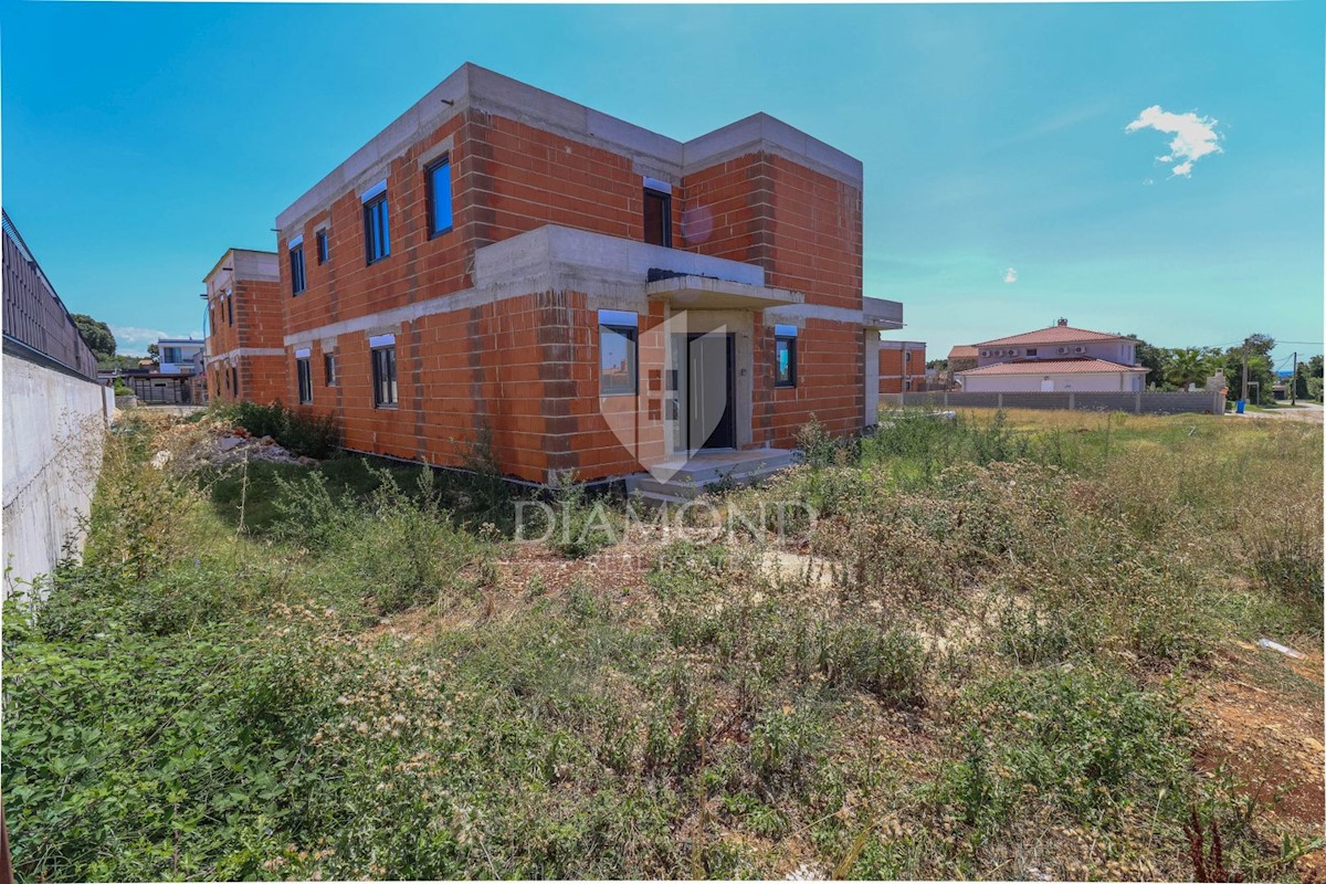 Esclusiva casa a Pola, Roh Bau, con vista panoramica sul mare