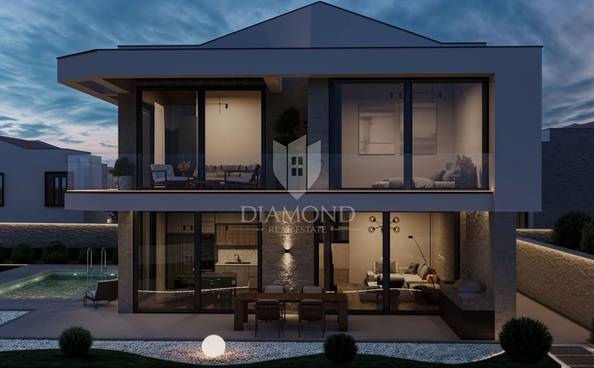 Lovrečica! Villa di lusso nel resort a pochi passi dalla spiaggia!