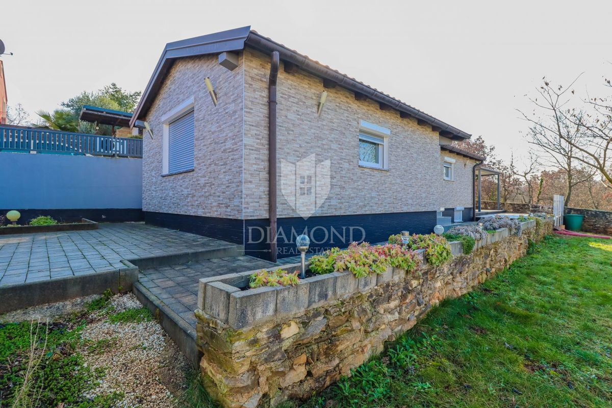 Castel! Bella casa con un ampio giardino!